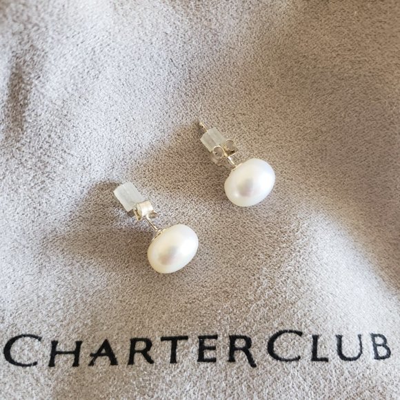 White CFWP 24" Pearl Necklace & Pearl Button Earrings - Picture 3 of 5